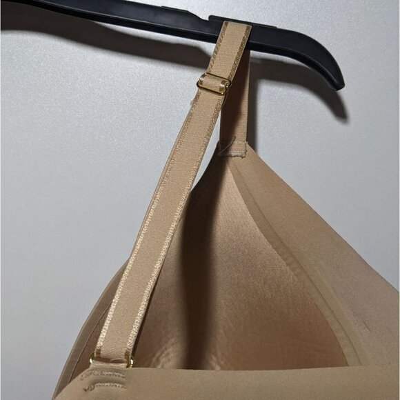 Knix | Wingwoman Contour Bra and Essential Boyshort in Warm Sand - Picture 10 of 16